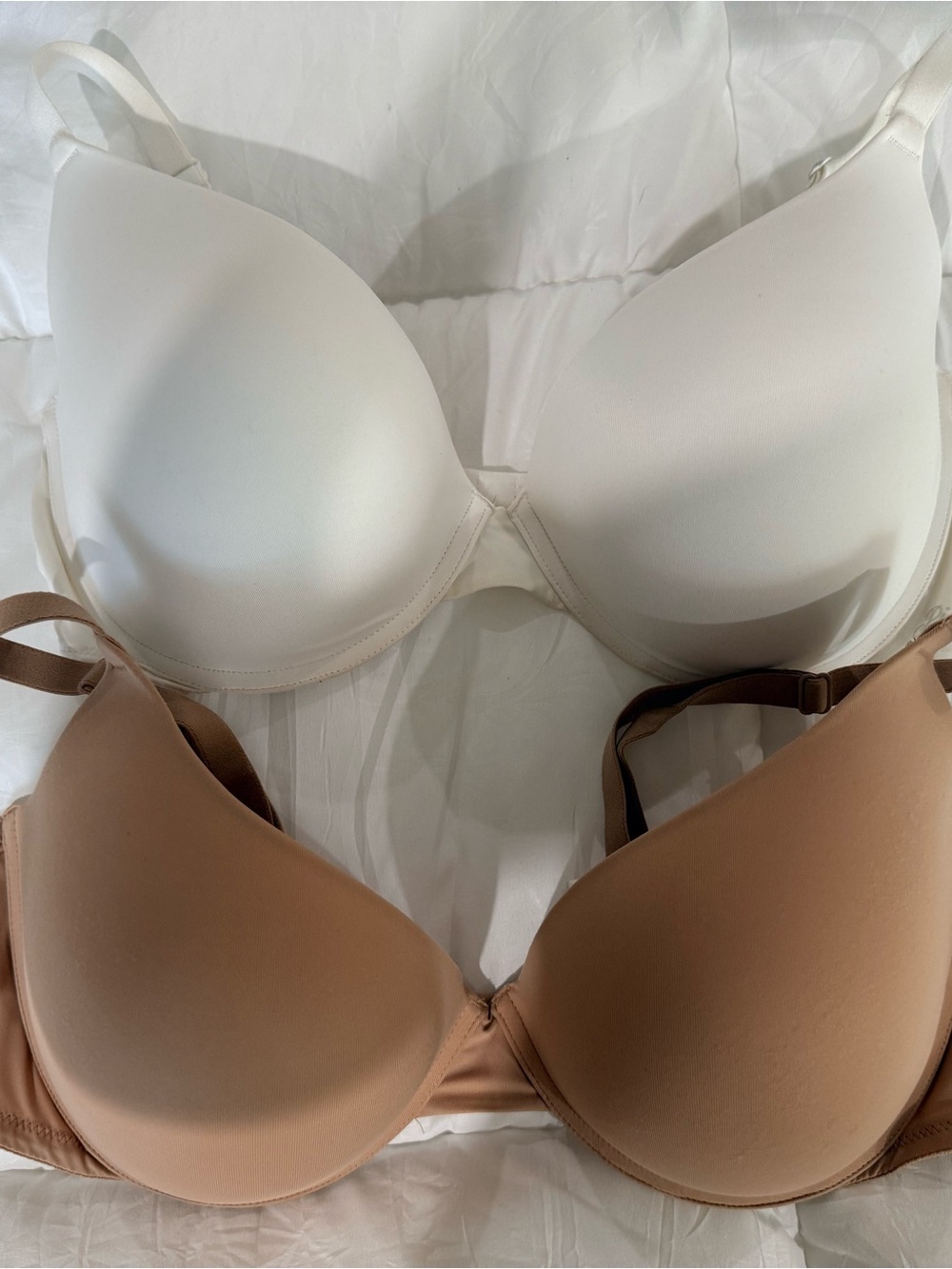 Victoria’s Secret Everyday Seamless T-Shirt Bra - White & Nude 38DD